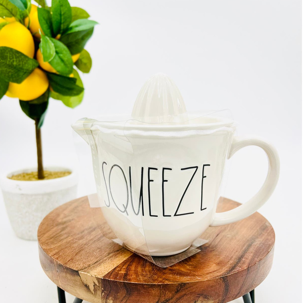 Rae Dunn Squeeze Juicer